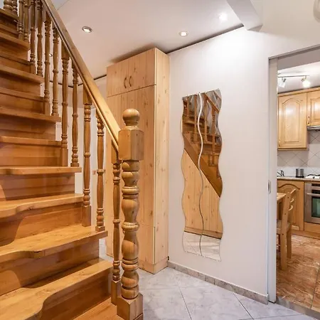 Cozy 3 Bedrooms In 7st Districht Apartmán Budapešť