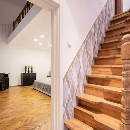 Cozy 3 Bedrooms In 7st Districht Lägenhet