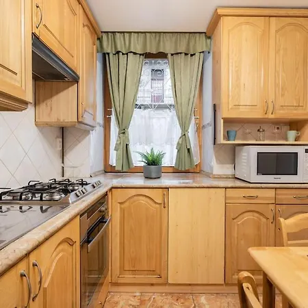 Cozy 3 Bedrooms In 7st Districht *
