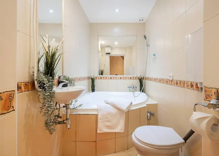 Lägenhet Cozy 3 Bedrooms In 7st Districht Budapest