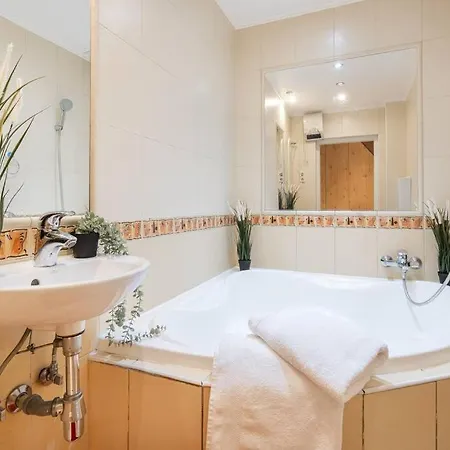 Cozy 3 Bedrooms In 7st Districht